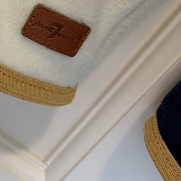 ⚡️NWOT⚡️7 FOR ALL MANKIND UNISEX HALF BUTTON COLLARED SWEATSHIRT/PULLOVER - Picture 2 of 7